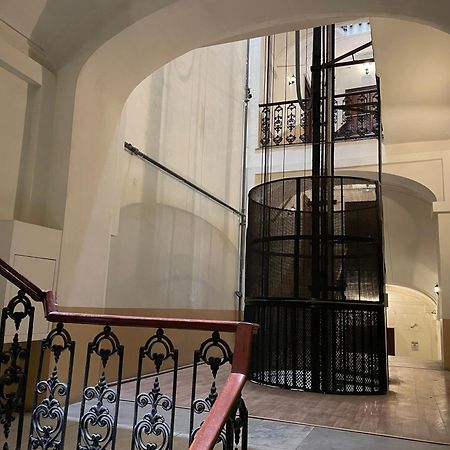 La Finestra Sul Corso Apartamento Nápoles Exterior foto