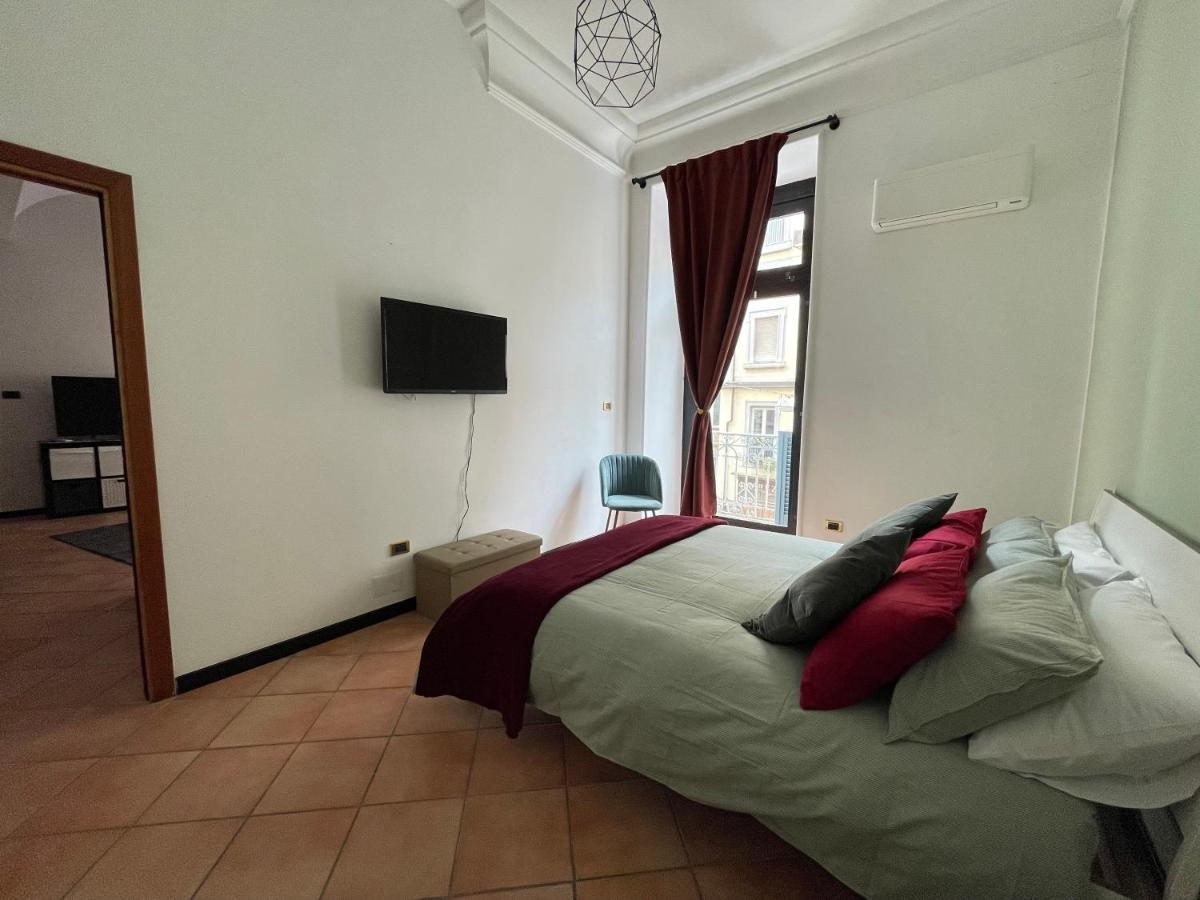 La Finestra Sul Corso Apartamento Nápoles Exterior foto